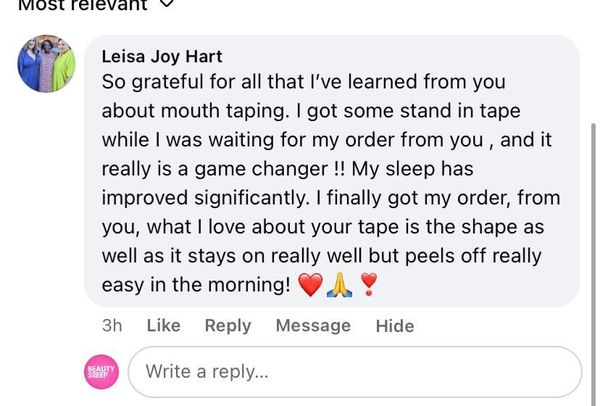 Facebook comment: stays on really well but peels off really easy in the morning